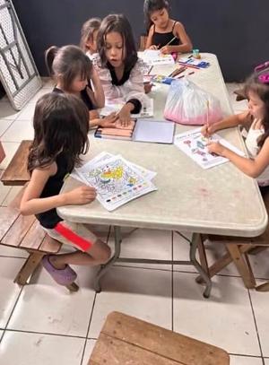 Coloring station